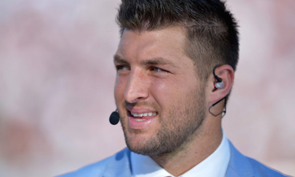 Tim+Tebow+Texas+v+South+Carolina+AOd576J_MPOl