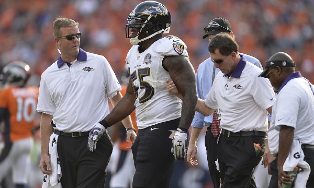 Baltimore-Ravens-LB-Terrell-Suggs-Out-For-Season-After-Tearing-His-Achilles-in-Loss-to-Broncos