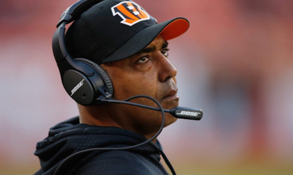 Marvin+Lewis+Cincinnati+Bengals+v+Cleveland+19mBKXILqYtl