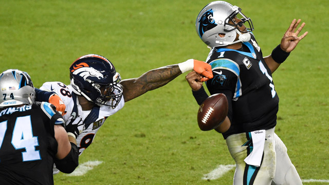NFL: Super Bowl 50-Carolina Panthers vs Denver Broncos