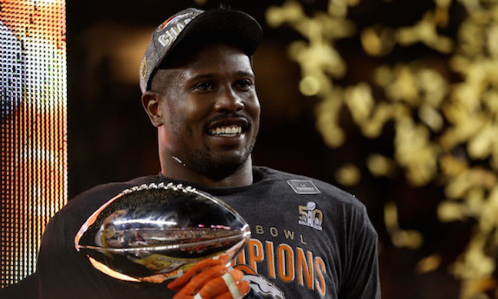 Von Miller Looking To Emulate Longevity Of Bruce Smith