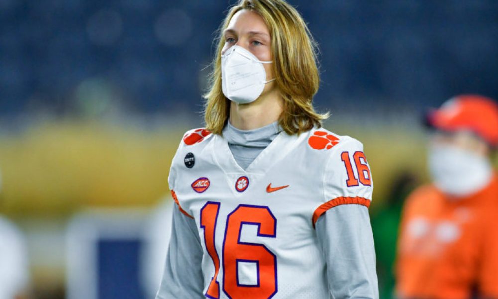 Jacksonville Jaguars take it slow with Trevor Lawrence