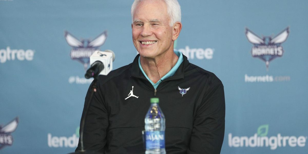 Mitch Kupchak, Hornets