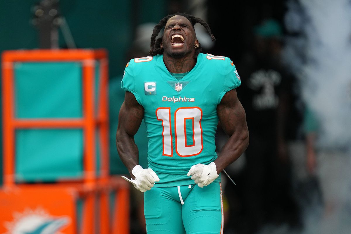 Dolphins' Tyreek Hill says he'll retire after contract ends - ESPN