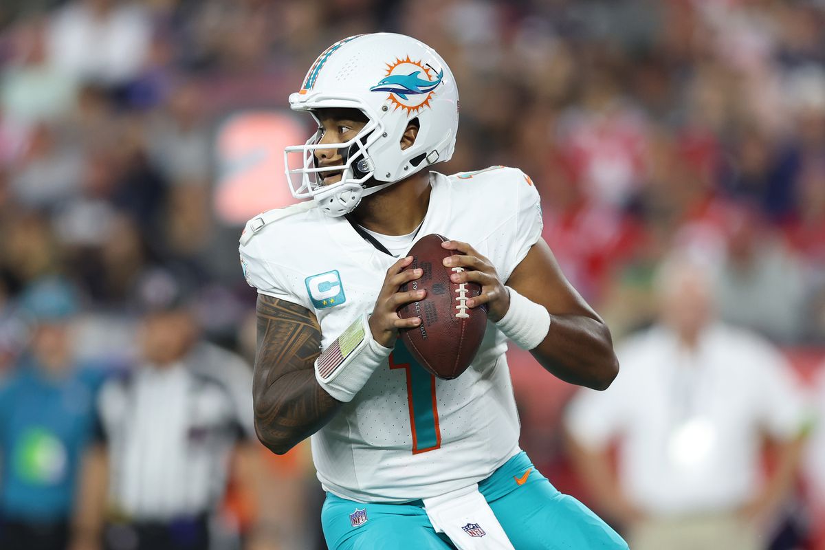 Dolphins put up 70 points, embarrass winless Broncos: What went