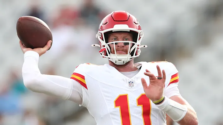 Carson Wentz to start regular-season finale for Chiefs